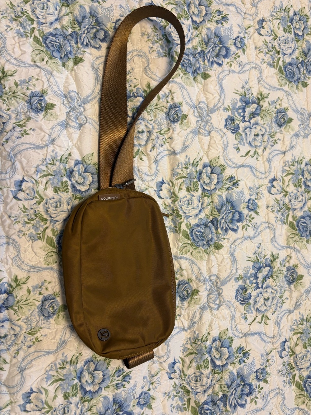 lululemon athletica olive brown crossbody sling